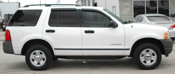 2004 Ford Explorer 2500 4WD