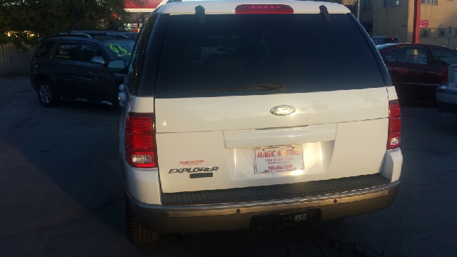 2004 Ford Explorer LT CREW 25