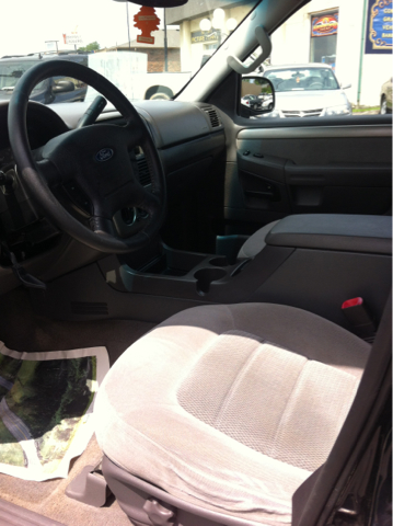 2004 Ford Explorer GXL