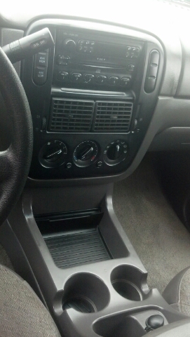 2004 Ford Explorer Sport 4WD