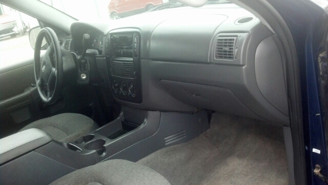 2004 Ford Explorer Sport 4WD