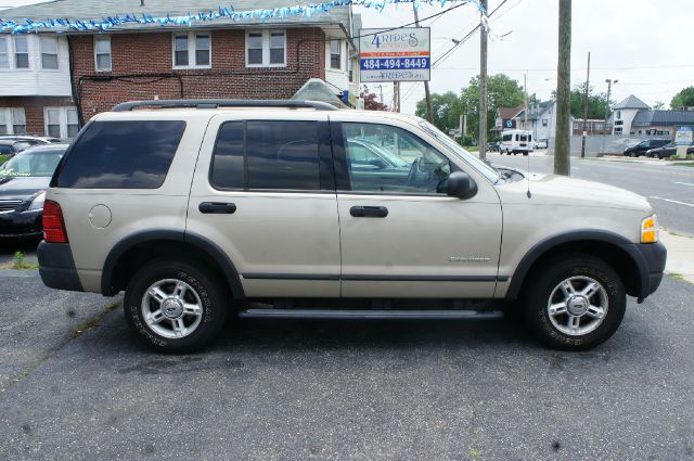 2004 Ford Explorer 2500 4WD