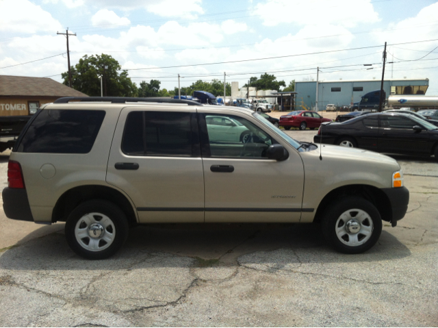 2004 Ford Explorer LT CREW 25