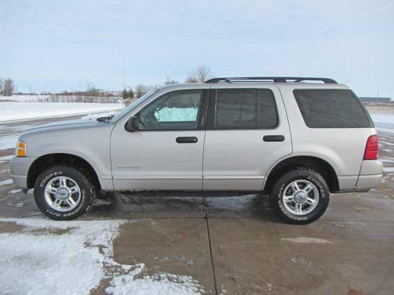 2004 Ford Explorer 15 Passenger Bus