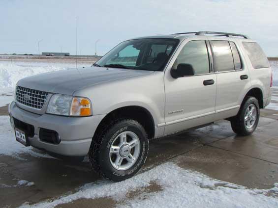 2004 Ford Explorer 15 Passenger Bus