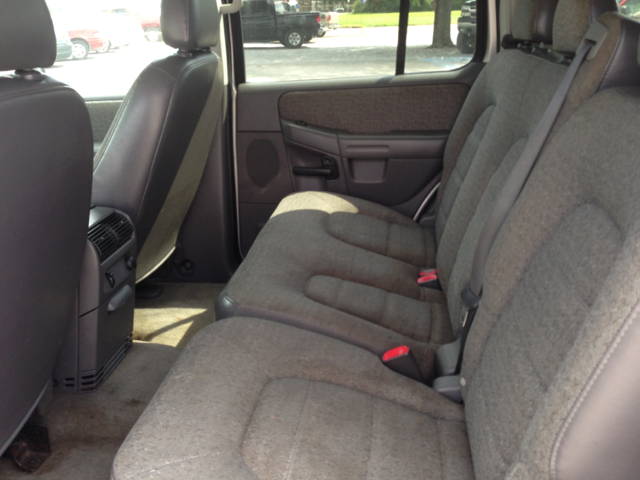 2004 Ford Explorer LT CREW 25