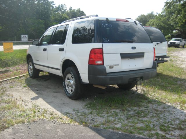 2004 Ford Explorer 2WD Ext Cab Manual