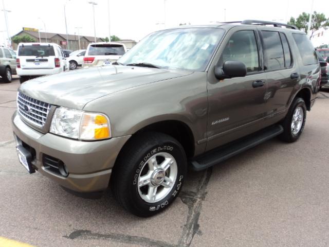 2004 Ford Explorer ESi