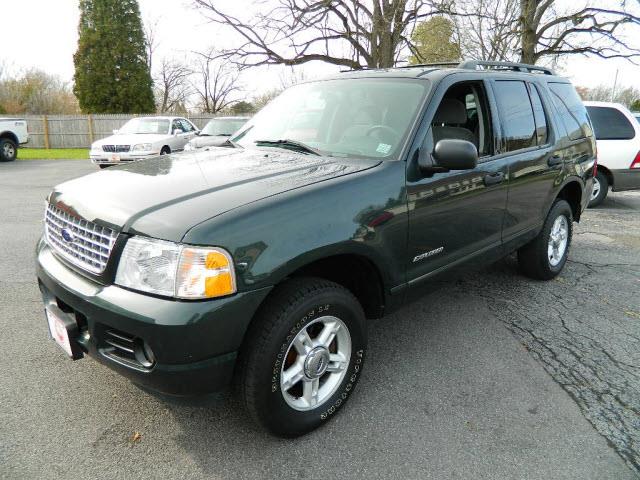 2004 Ford Explorer ESi