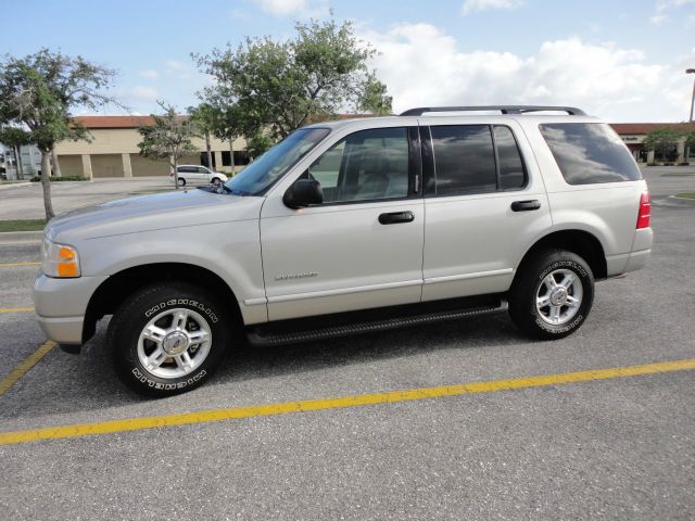 2004 Ford Explorer LT EXT 15