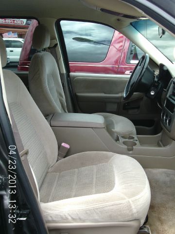 2005 Ford Explorer GXL