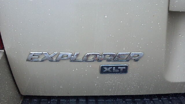 2005 Ford Explorer GXL