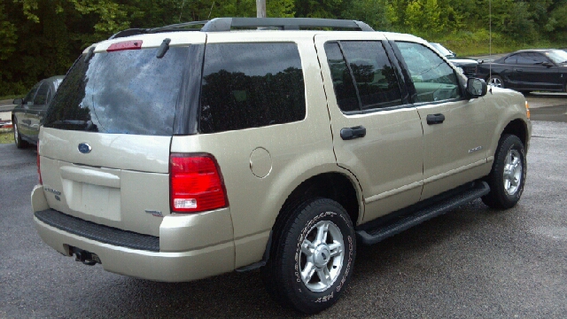 2005 Ford Explorer GXL
