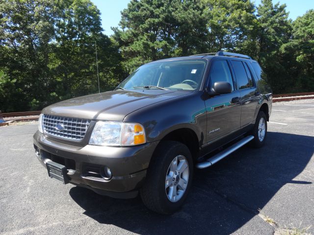 2005 Ford Explorer Custom Deluxe