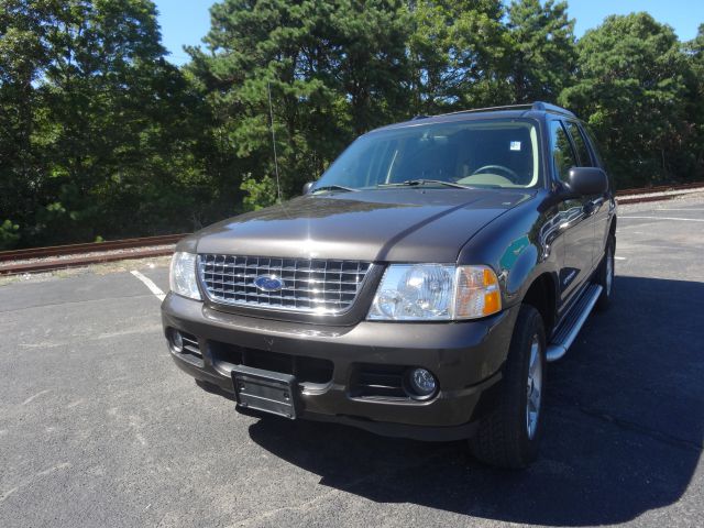 2005 Ford Explorer Custom Deluxe