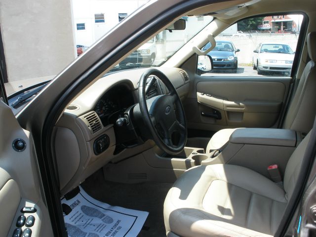 2005 Ford Explorer GXL