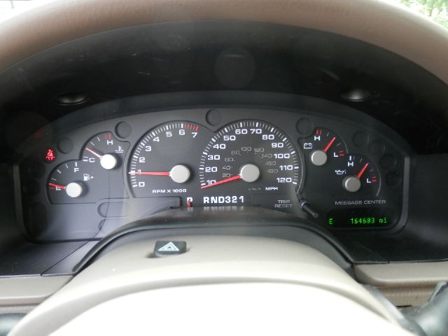 2005 Ford Explorer Custom Deluxe