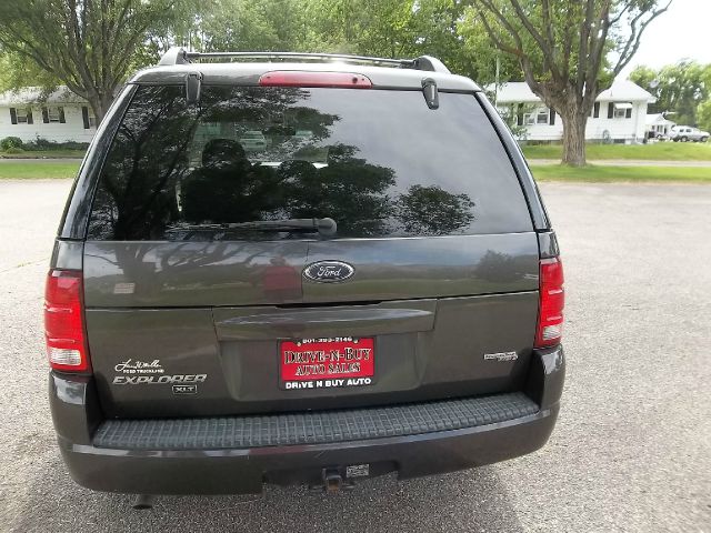 2005 Ford Explorer GXL