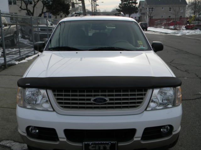 2005 Ford Explorer 330i