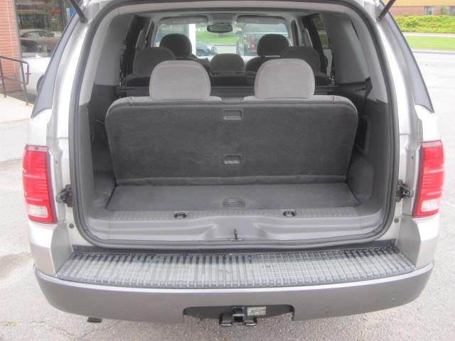 2005 Ford Explorer XL AWD
