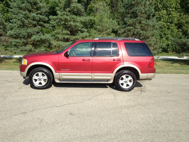 2005 Ford Explorer LT CREW 25
