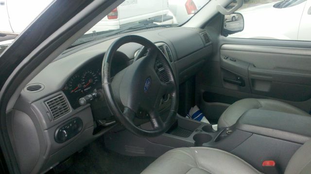 2005 Ford Explorer GXL