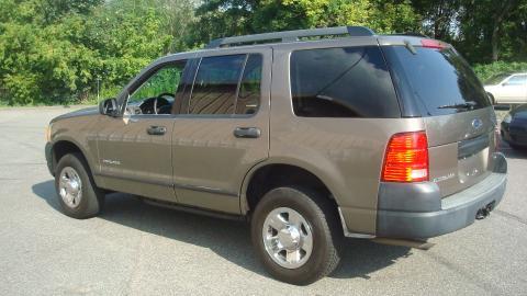 2005 Ford Explorer Extended Cab SLE Pickup 4D 5 3/4 Ft