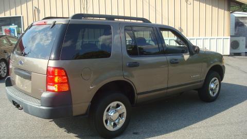 2005 Ford Explorer Extended Cab SLE Pickup 4D 5 3/4 Ft