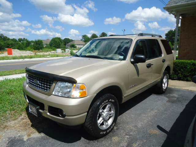 2005 Ford Explorer ESi