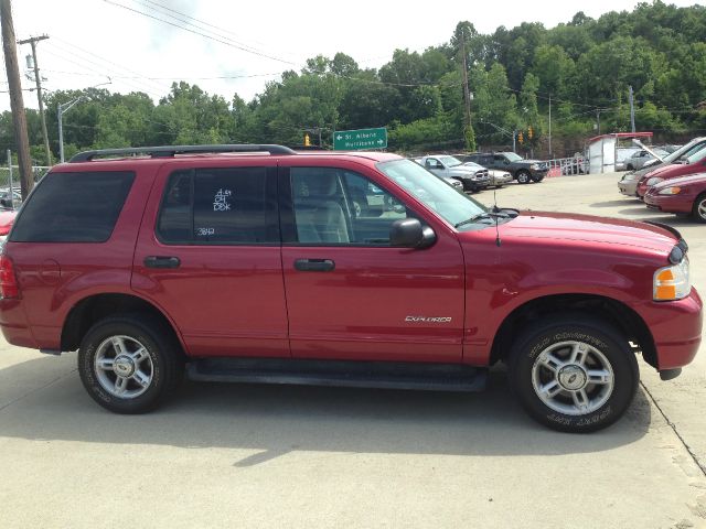 2005 Ford Explorer ESi