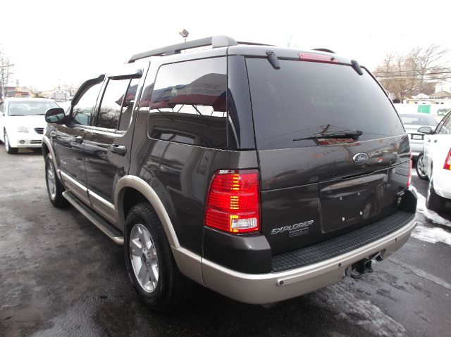 2005 Ford Explorer Custom Deluxe