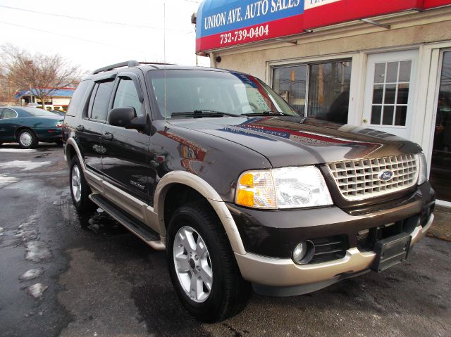2005 Ford Explorer Custom Deluxe