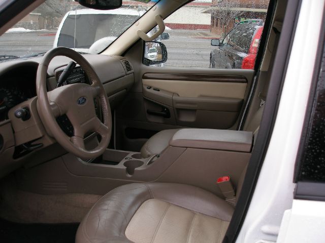 2005 Ford Explorer Custom Deluxe