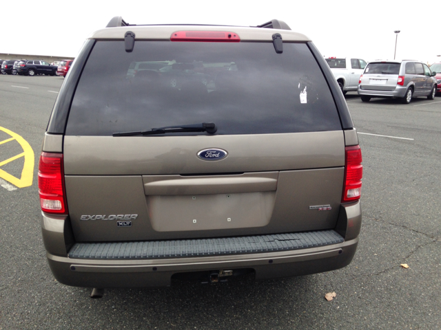 2005 Ford Explorer 2dr Cpe V6 Manual GT Limited