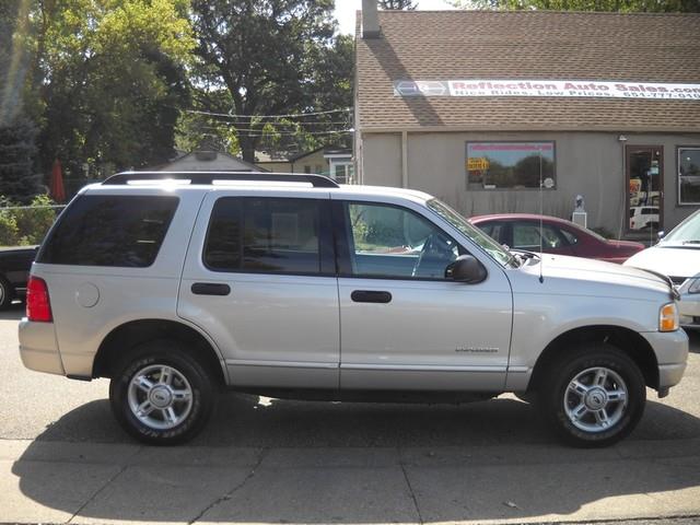 2005 Ford Explorer AWD DvD Ent. Sys