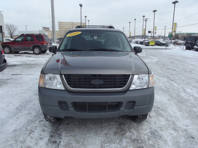 2005 Ford Explorer LT CREW 25