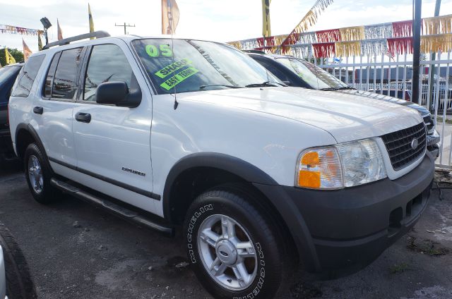 2005 Ford Explorer LT CREW 25