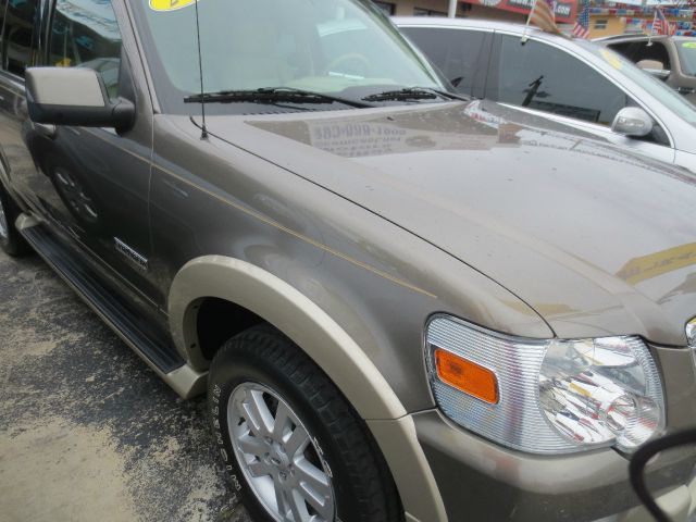 2006 Ford Explorer MOON BOSE Quads