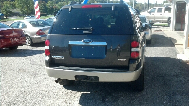 2006 Ford Explorer LT CREW 25