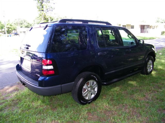 2006 Ford Explorer LT CREW 25