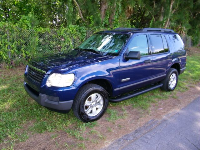 2006 Ford Explorer LT CREW 25