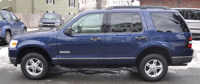 2006 Ford Explorer LT CREW 25