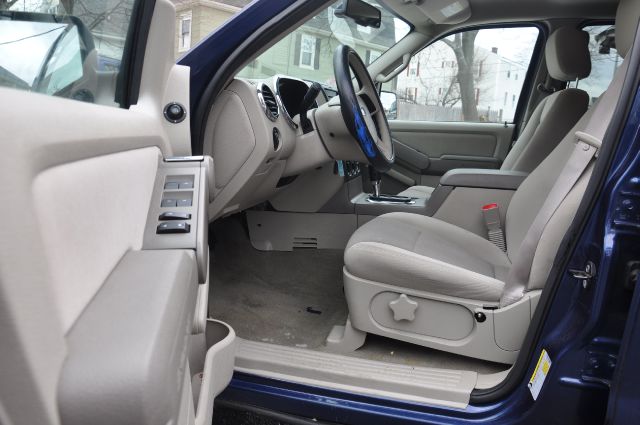 2006 Ford Explorer LT CREW 25