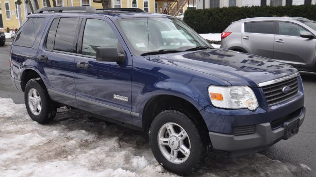 2006 Ford Explorer LT CREW 25