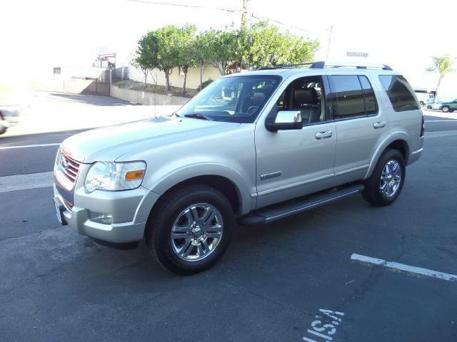 2006 Ford Explorer 2dr LWB