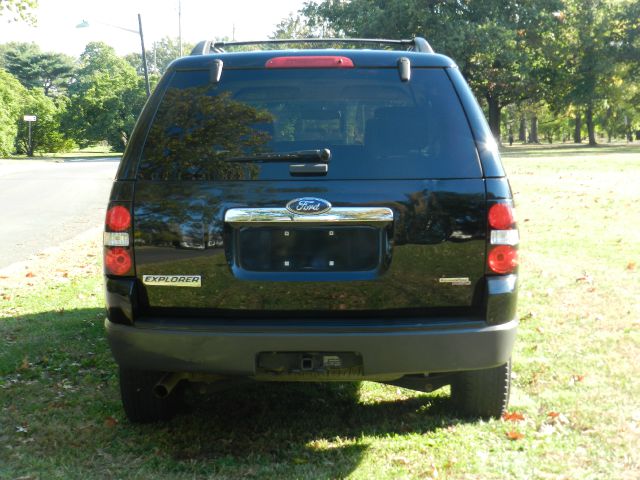2006 Ford Explorer 2500 4WD