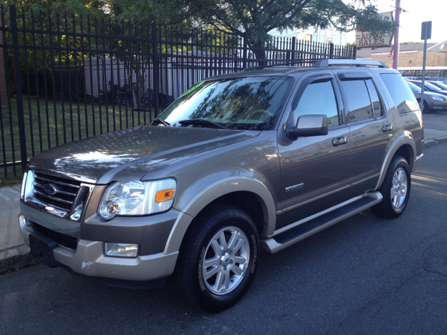 2006 Ford Explorer LT CREW 25
