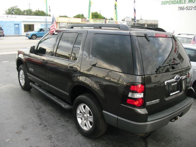 2006 Ford Explorer LT CREW 25