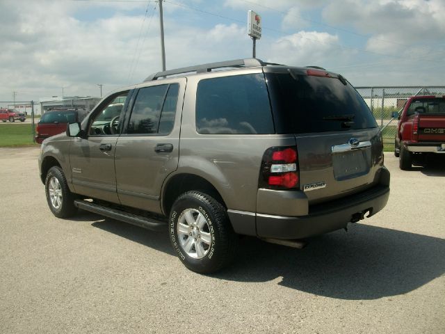 2006 Ford Explorer 2500 4WD