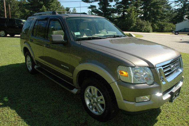 2006 Ford Explorer Custom Deluxe